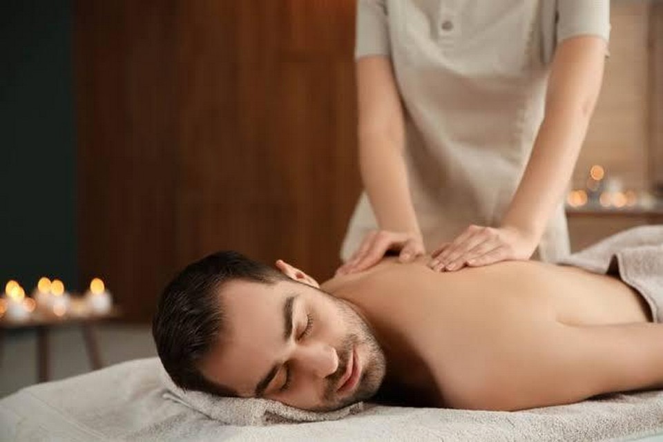 Home-hotel-massage